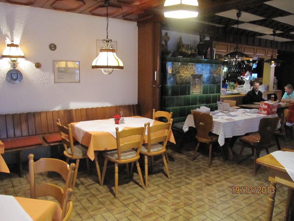 Gasthaus-Krone-Post سيمونسوالد المظهر الخارجي الصورة